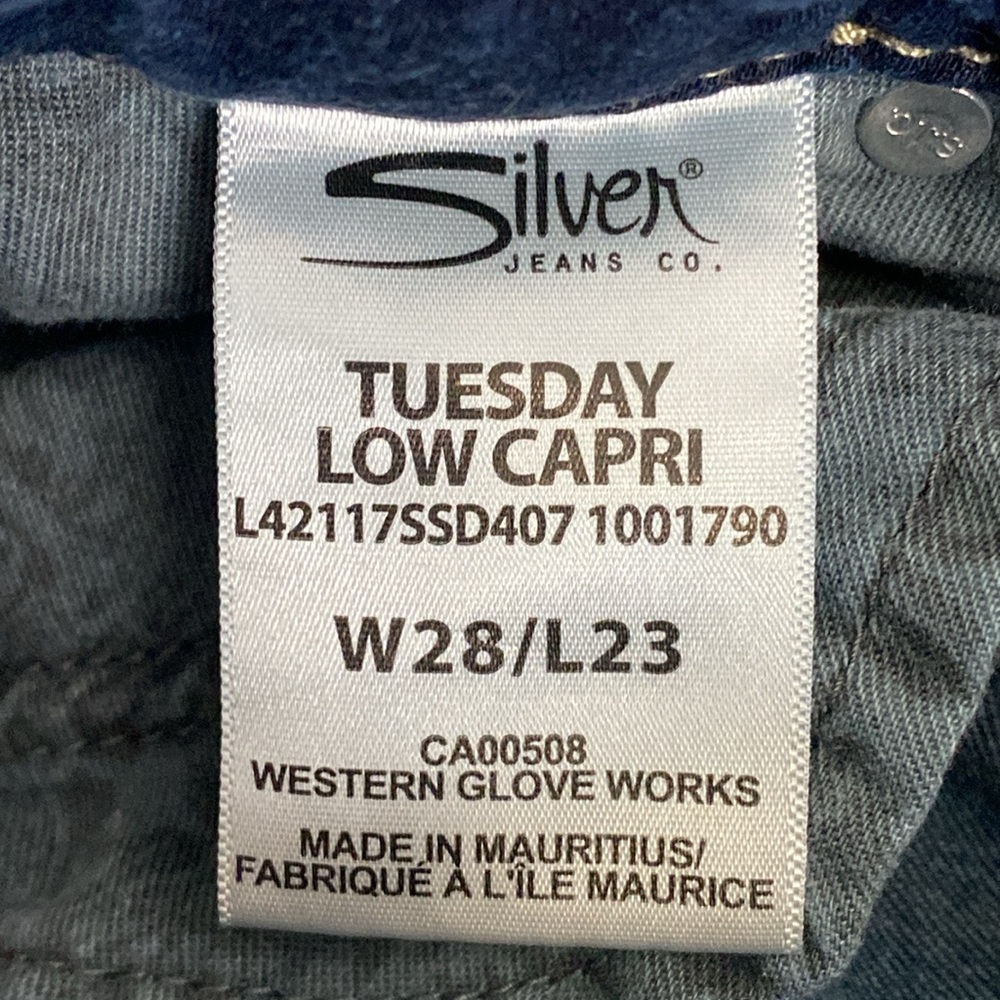 Silver Jeans Tuesday Low Capri Jeans Super Stretch Thick Contrast Stitch - Picture 9 of 10